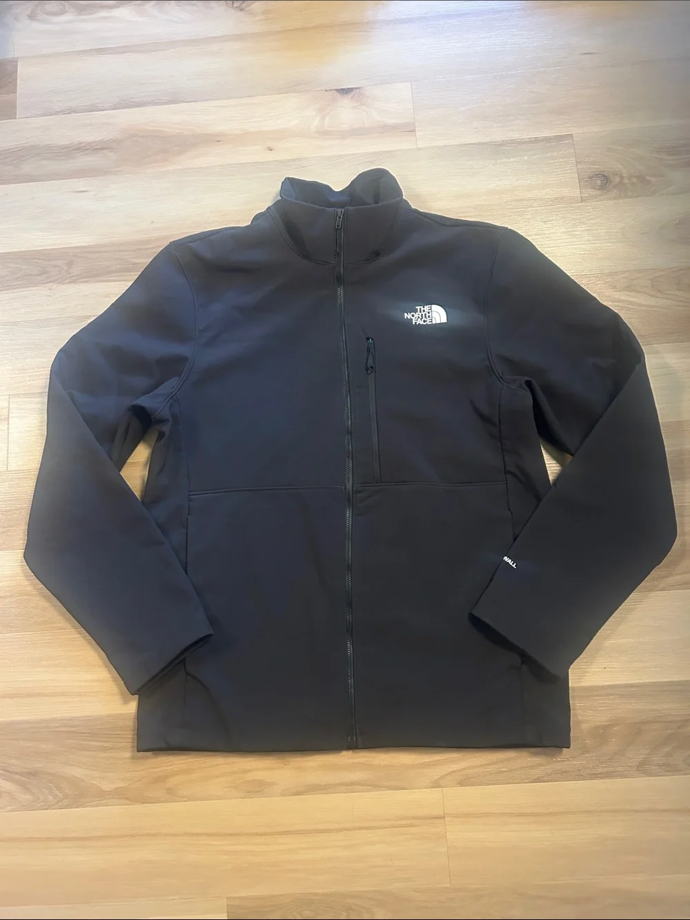 The North Face Black Men's Lightweight Jacket Windwall - Men’s Apex Bionic 3